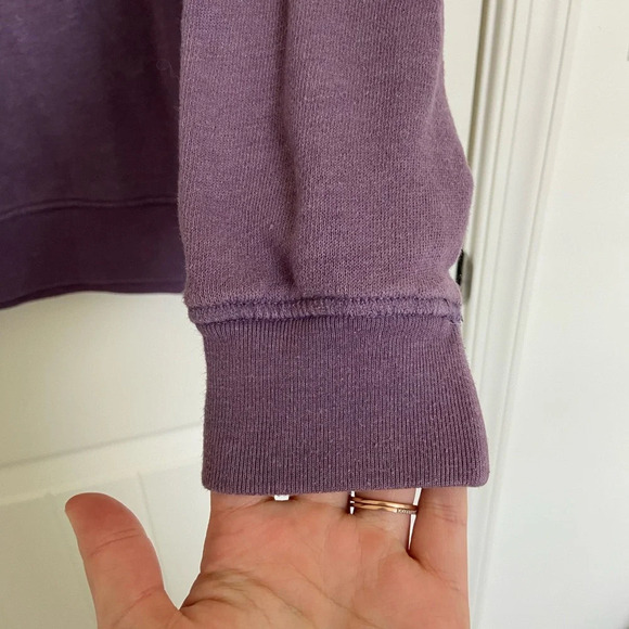 EUC | American Eagle women’s simple solid colored crewneck — medium - Picture 2 of 6